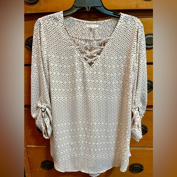 EUC Maurice’s top - Picture 1 of 2